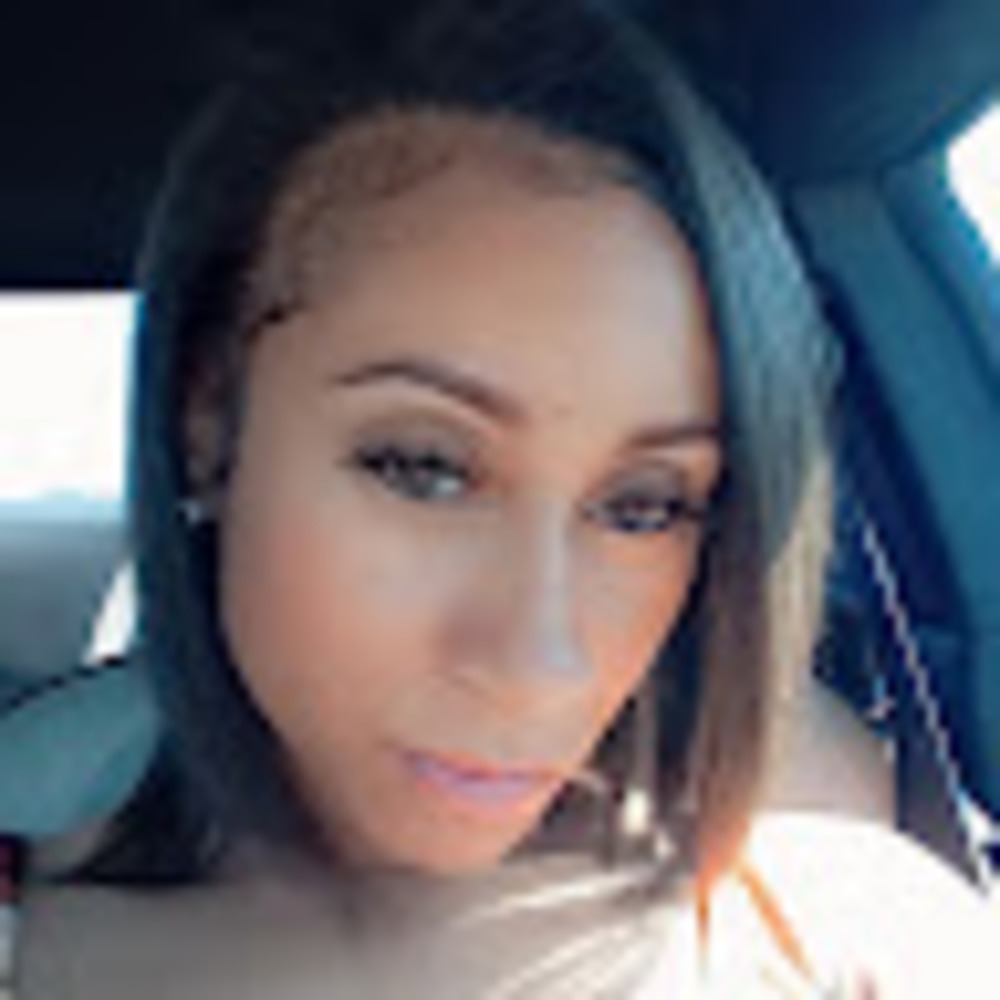 Meet your Posher, Dina